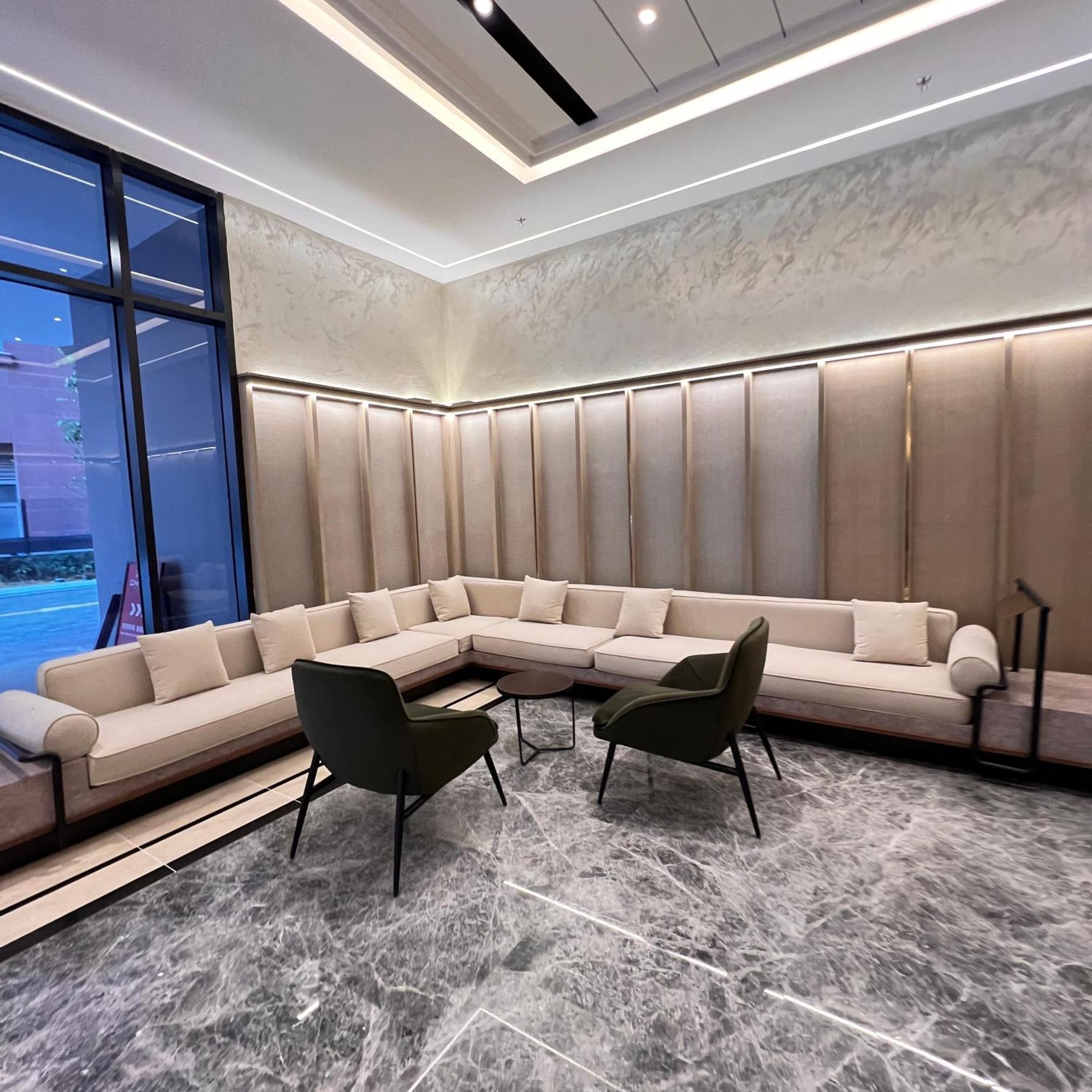 Agile Bukit Bintang Trx By Dormeo Destinations Apartment Kuala Lumpur Exterior foto