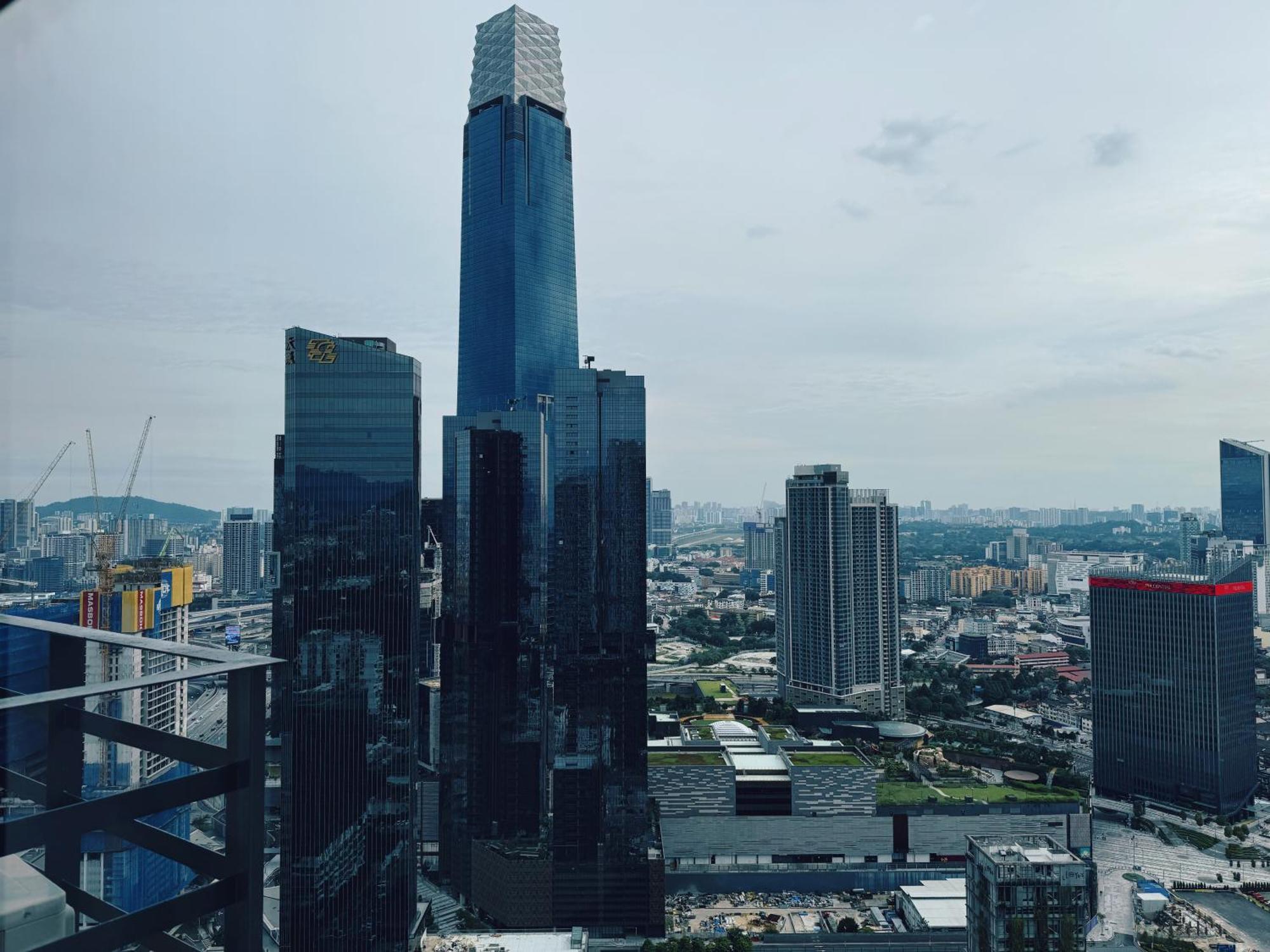 Agile Bukit Bintang Trx By Dormeo Destinations Apartment Kuala Lumpur Exterior foto